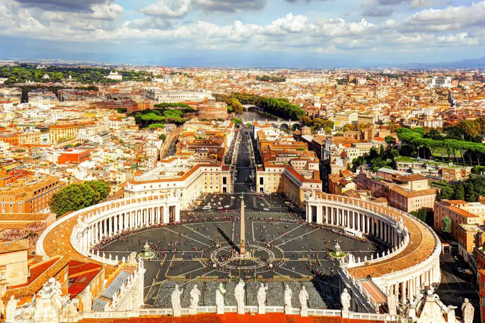 Roma: Visita a la Basílica y Criptas de San Pedro con Cúpula opcional
