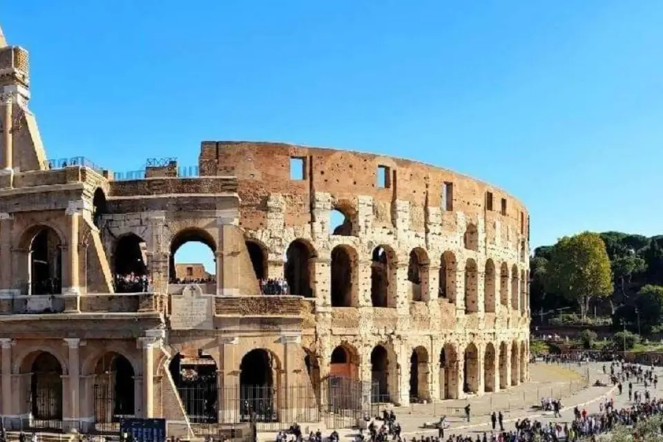 Roma: Visita al Coliseo con acceso al subsuelo y a la Arena