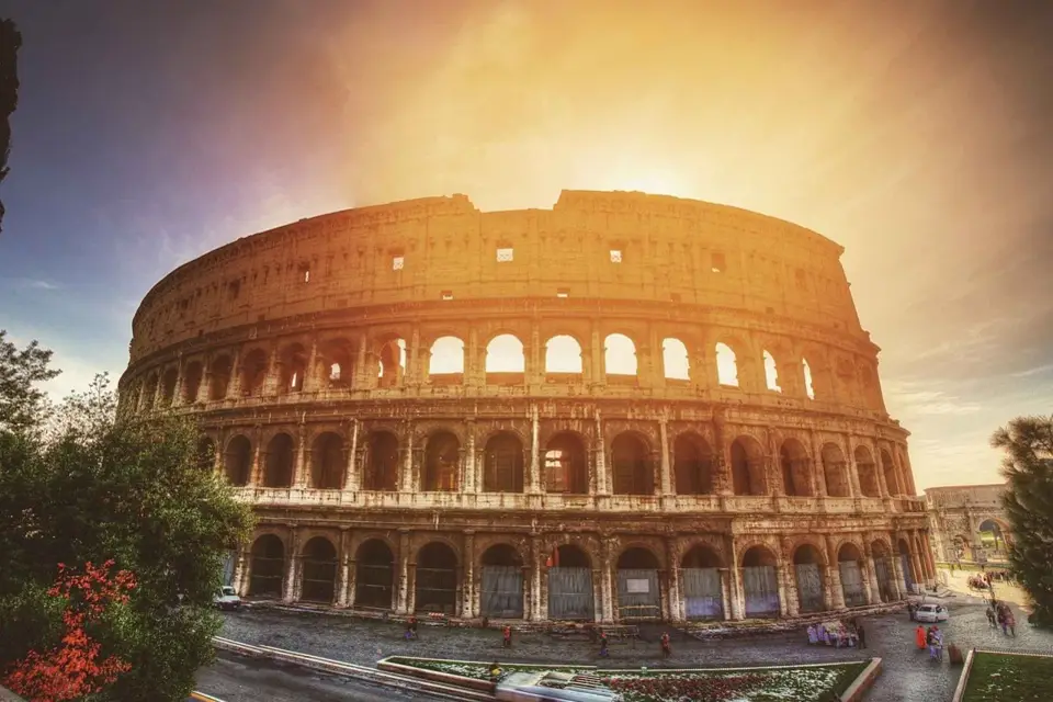 Roma: Visita crepuscular a la Arena del Coliseo y al Foro Imperial