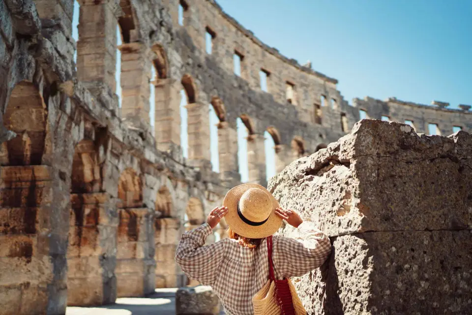 Roma: Visita Exprés al Coliseo y Acceso al Foro