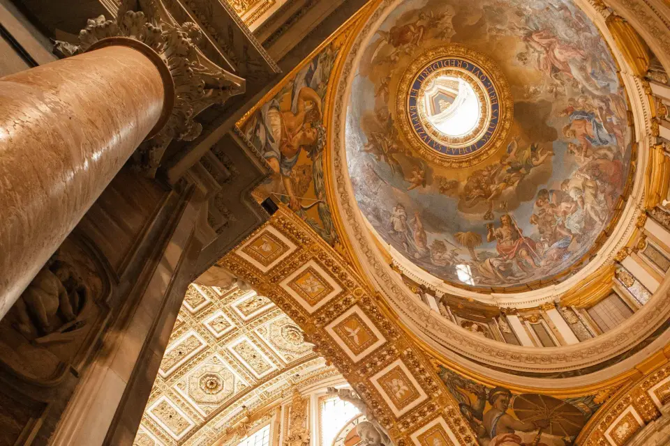 Roma: Visita guiada a la Basílica de San Pedro con las Tumbas Papales