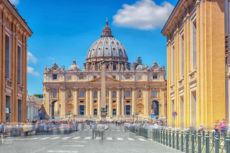 Roma: Visita guiada a la Basílica de San Pedro y las Tumbas Papales