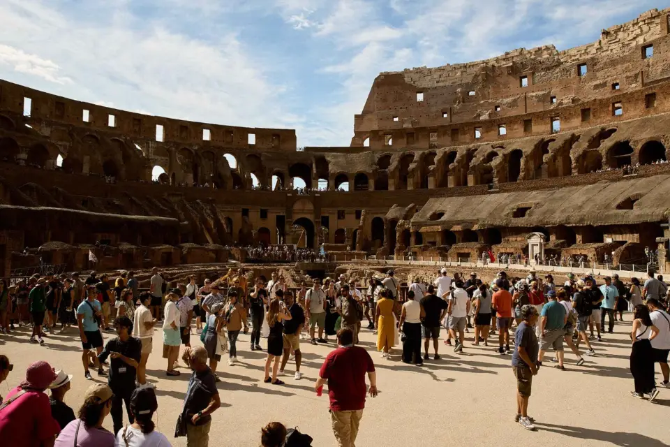 Roma: Visita guiada al Coliseo con la Arena y el Foro Romano