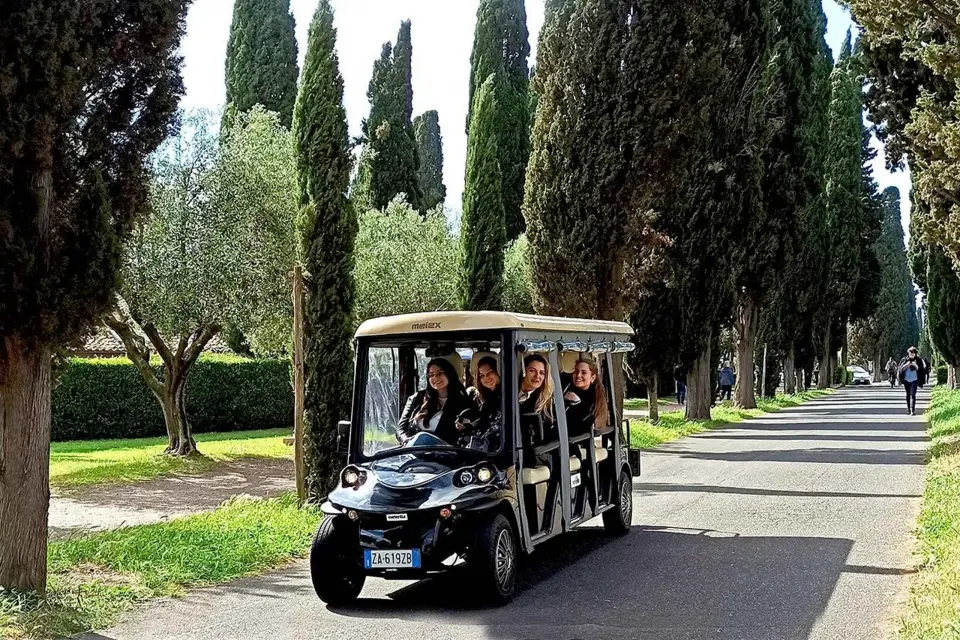 Roma: Visita guiada oficial de las Catacumbas con transporte en carrito de golf