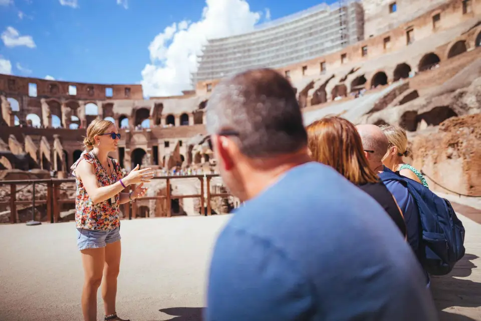 Roma: Visita guiada a la Puerta de los Gladiadores del Coliseo y la Ar