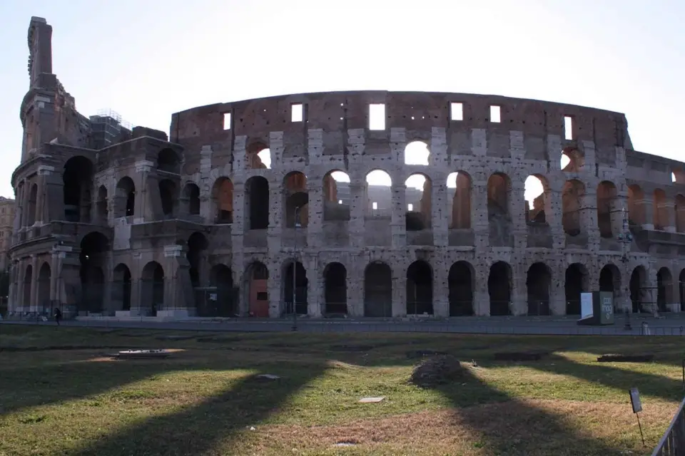 Roma: Excursión al Coliseo con entrada anticipada y entrada al Foro y al Palatino