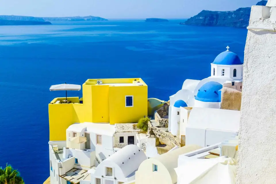Desde Atenas: Excursión de 2 días a Santorini con alojamiento