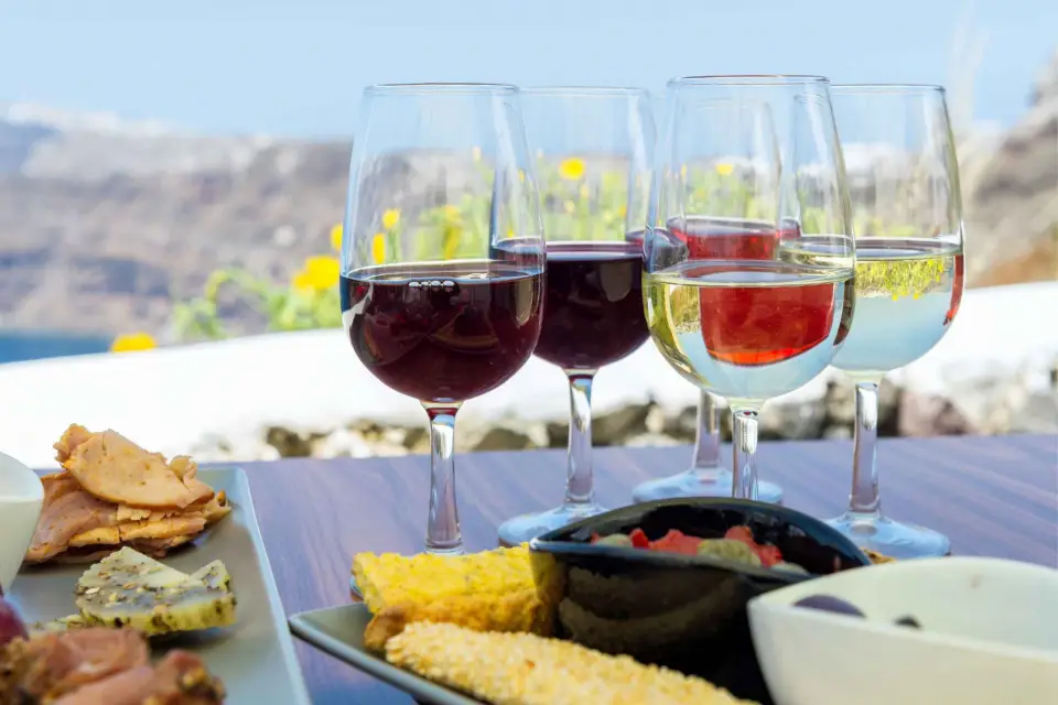 Santorini: Cata privada de vinos en 3 bodegas