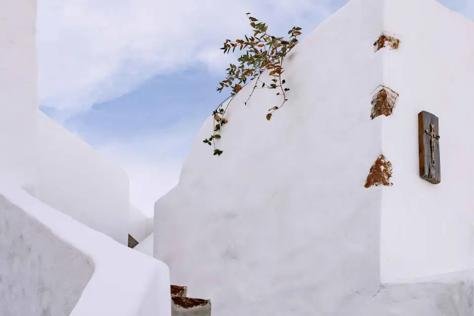 Santorini: Crea y expone tu arte en Villa Santa Croce
