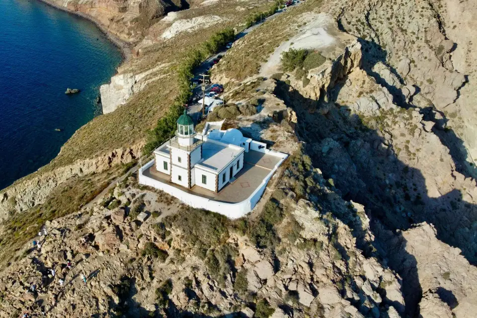 Santorini: Excavación de Akrotiri, Megalochori y Excursión por las Playas