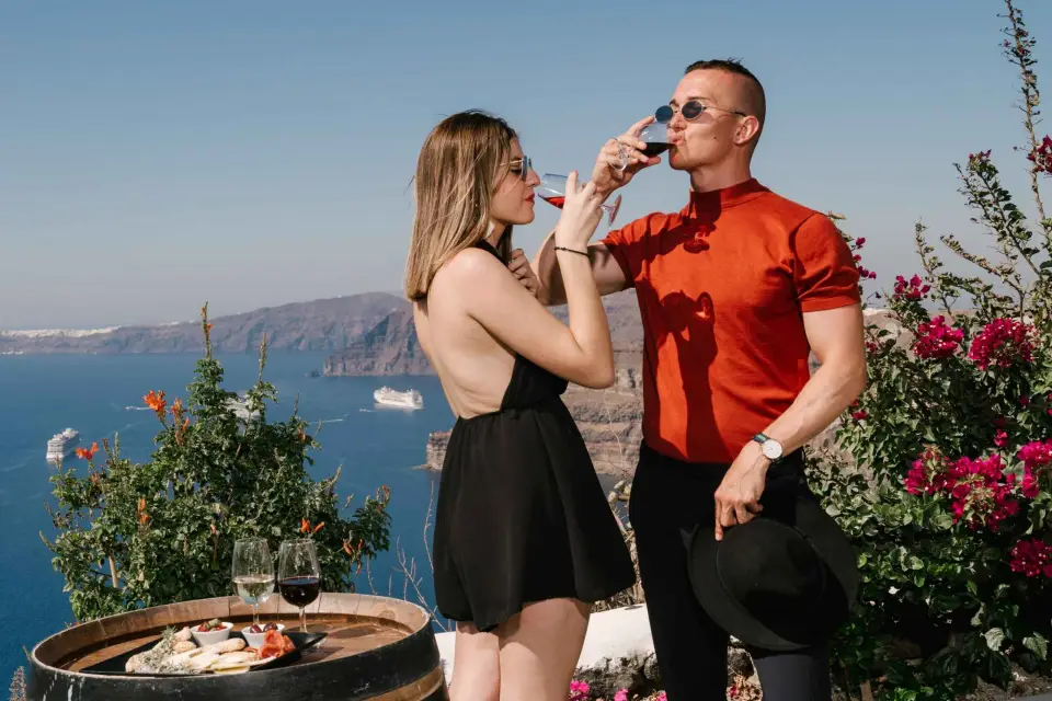 Santorini: Excursión a 3 Bodegas con Traslado