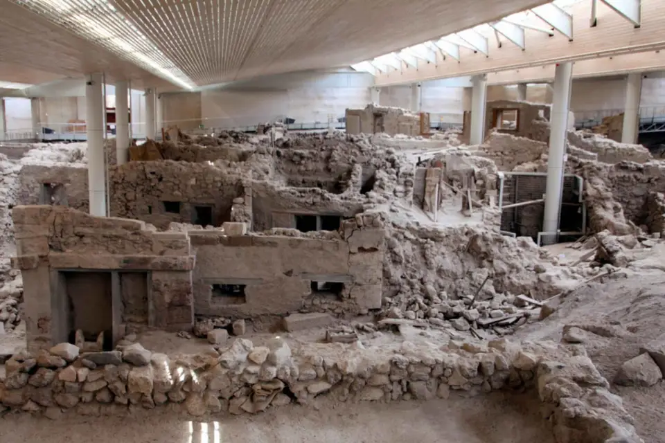 Santorini: Pueblos Tradicionales y Akrotiri Tour Privado
