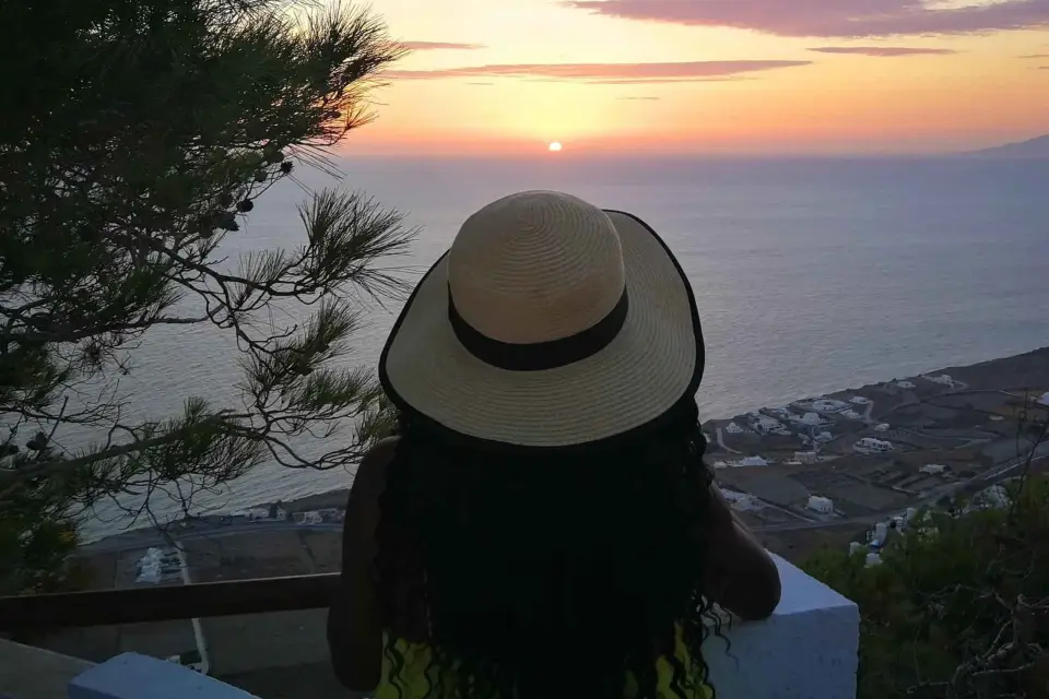 Santorini: Tour privado al amanecer con desayuno y visita a Oia