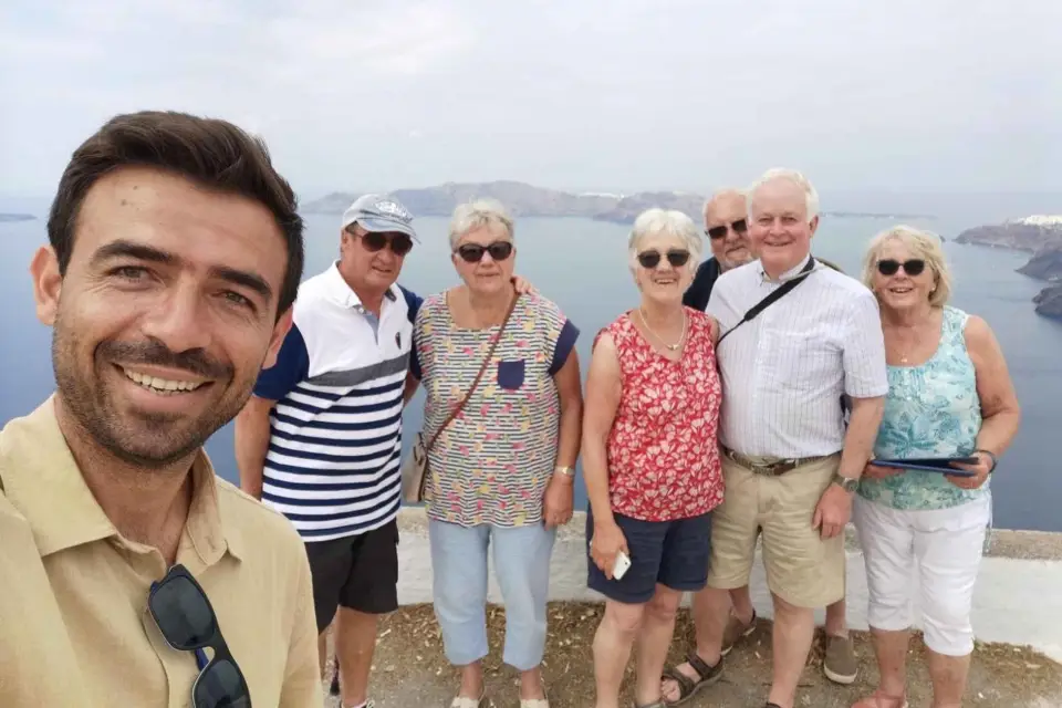 Santorini: Tour privado personalizado de día completo con guía local