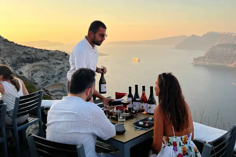 Tour privado del vino de Santorini con guía local