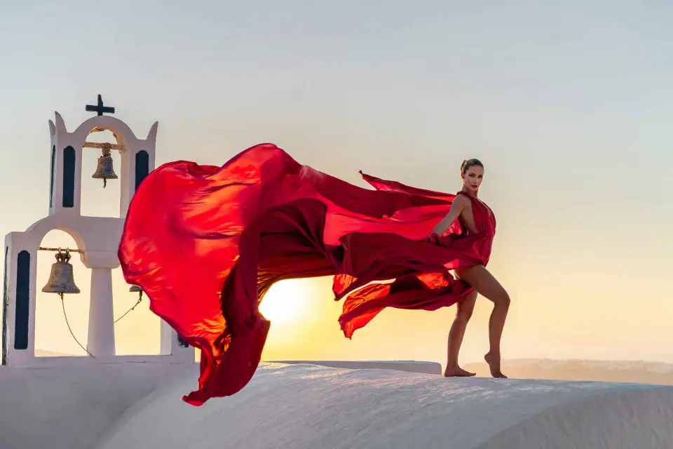 Santorini: Vestido volador © Photoshoot
