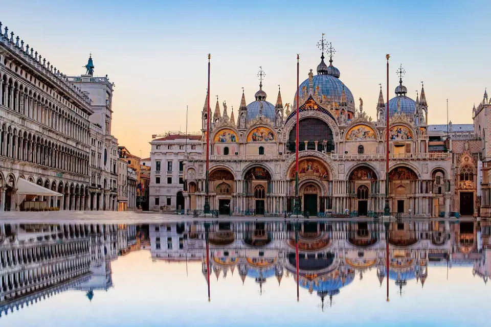 Venecia: Acceso prioritario a la Basílica de San Marcos y tour guiado