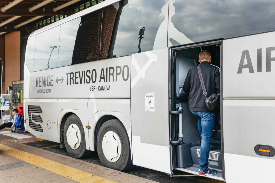 Aeropuerto de Treviso a Mestre y Venecia en autobús exprés