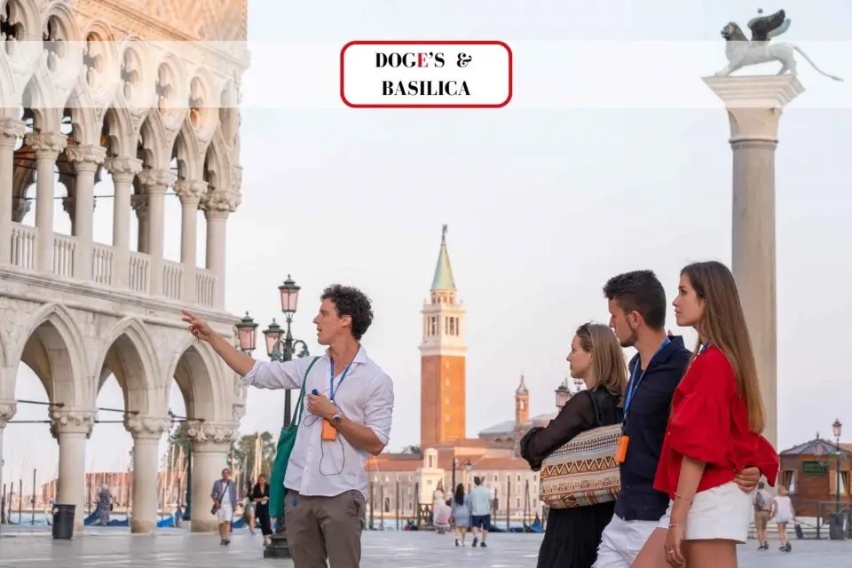Venecia: Basílica, Palacio Ducal, Visita guiada en góndola