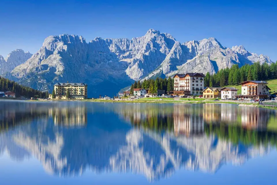 Desde Venecia: Excursión de un día a los Dolomitas, el lago Misurina y Cortina