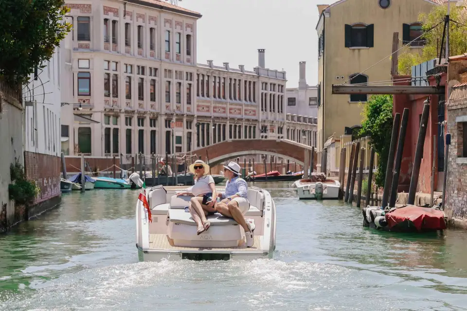 Venecia: Explora Venecia en barco eléctrico