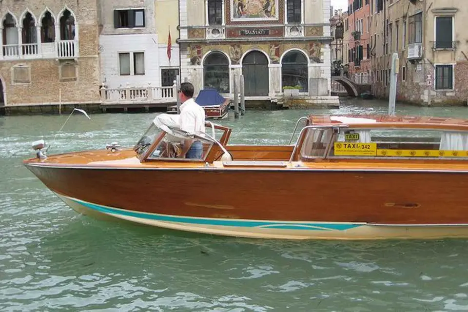 Puerto de Venecia: Traslado hasta hoteles