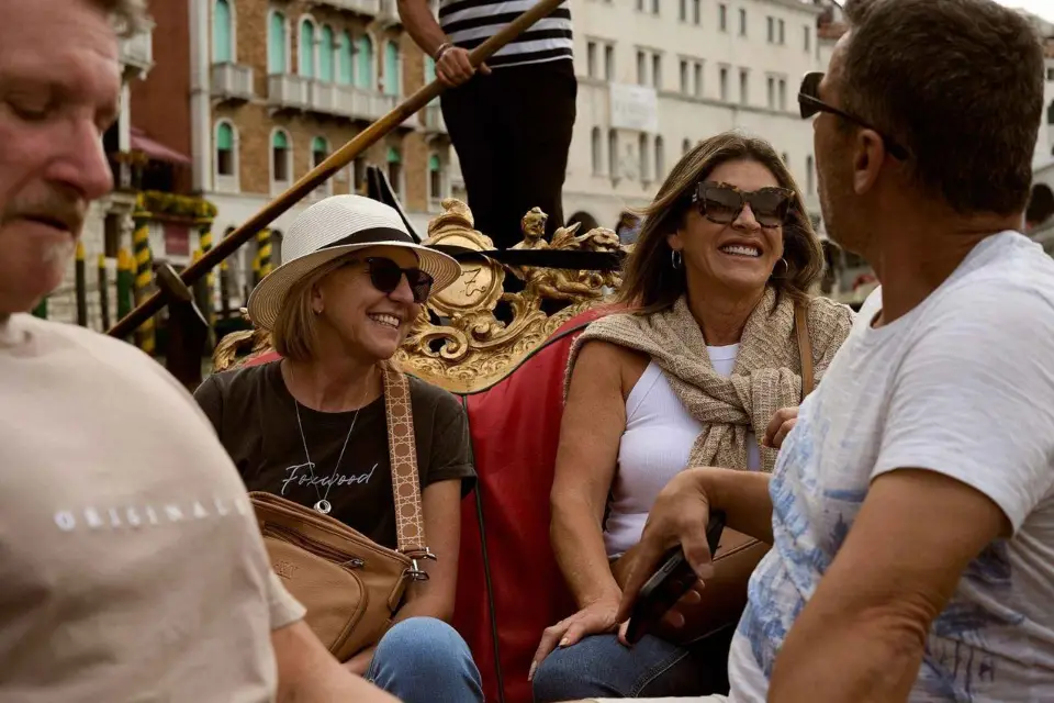 Venecia: Tour en grupo reducido con Góndola, Cicchetti y Spritz