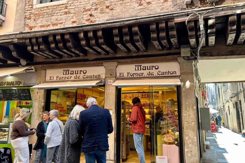 Venecia: Tour guiado por lo más destacado de la ciudad y comida callejera