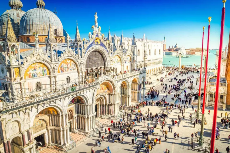 Tour a pie por las principales iglesias, el campanario y el casco antiguo de Venecia