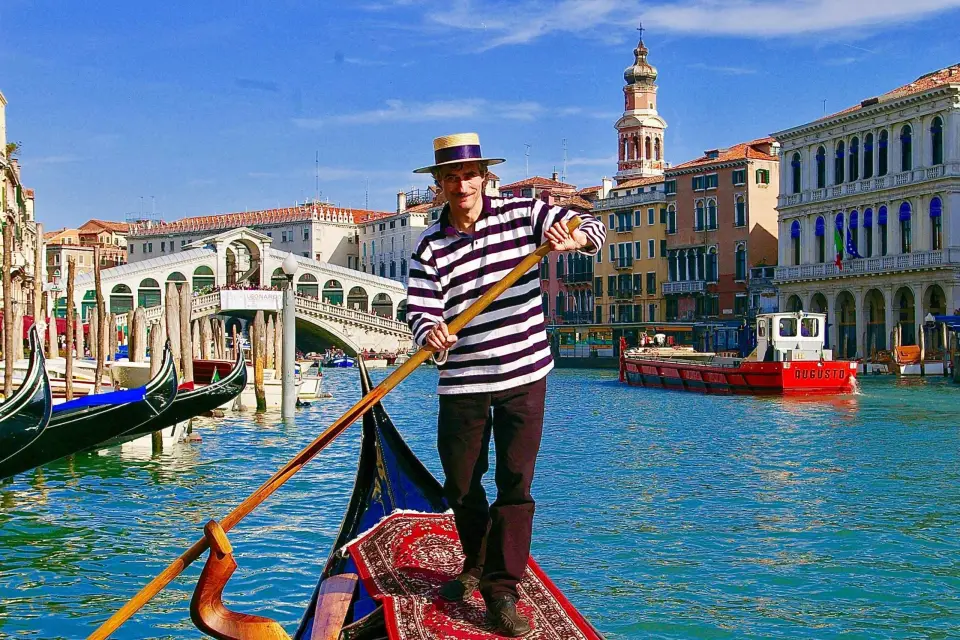 Venecia: Tour privado de 1 hora en góndola