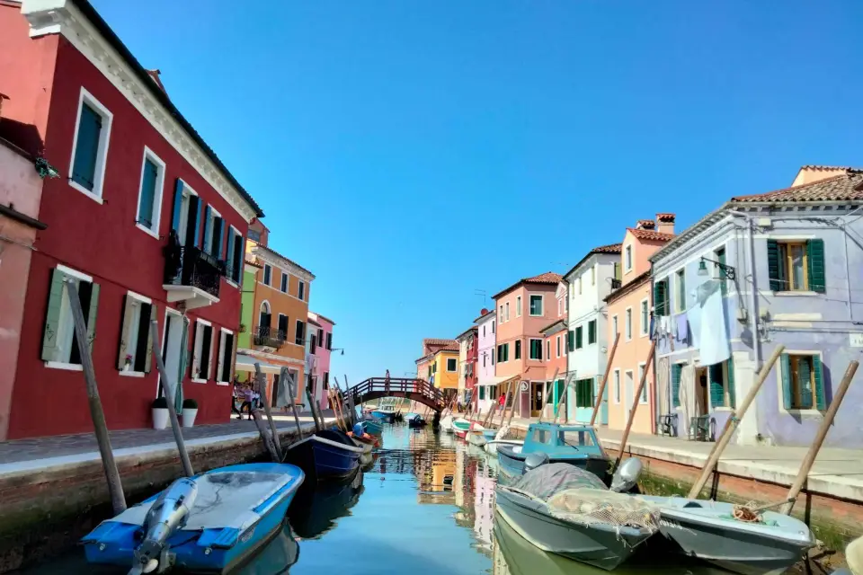 Venecia: Tour privado en barco por Murano y Burano con servicio de recogida del hotel