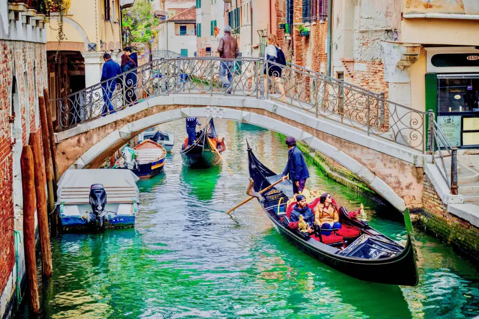 Venecia: Visita a pie y paseo en góndola