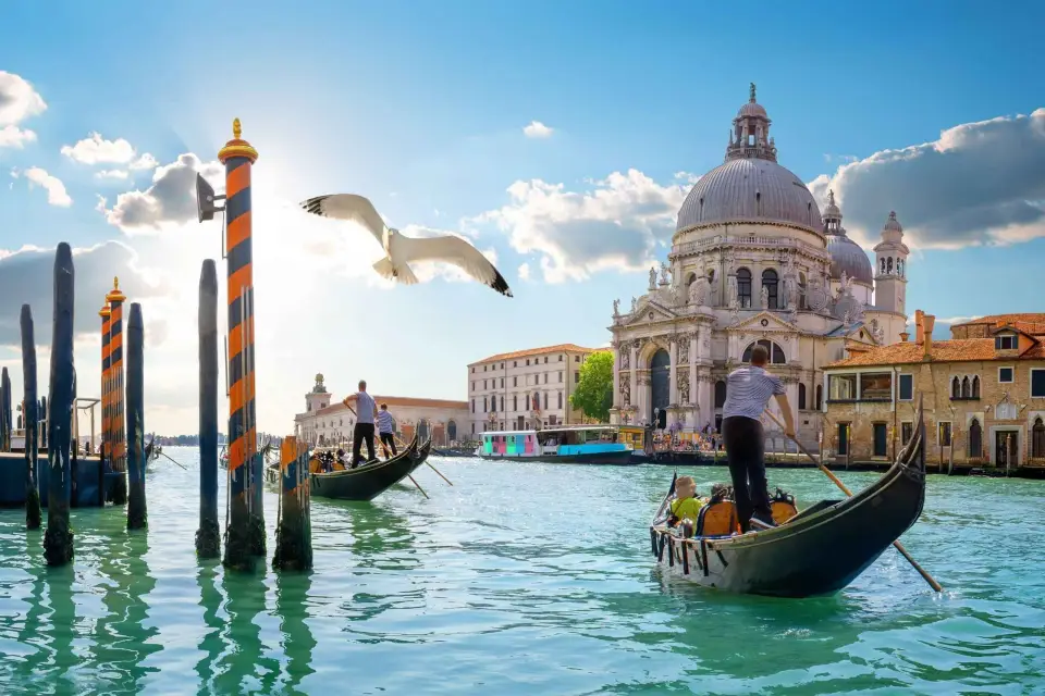 Visita Privada a Pie del Casco Antiguo de Venecia con Paseo en Góndola